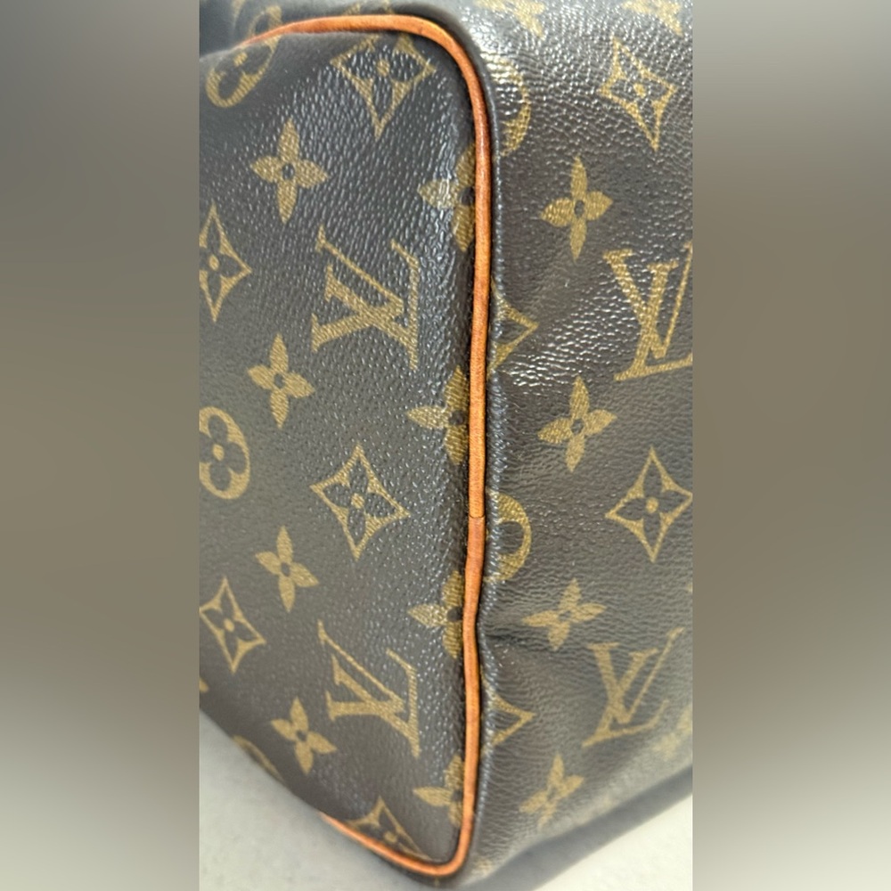 Louis Vuitton Vintage Speedy 30 Monogram Canvas - Picture 9 of 16